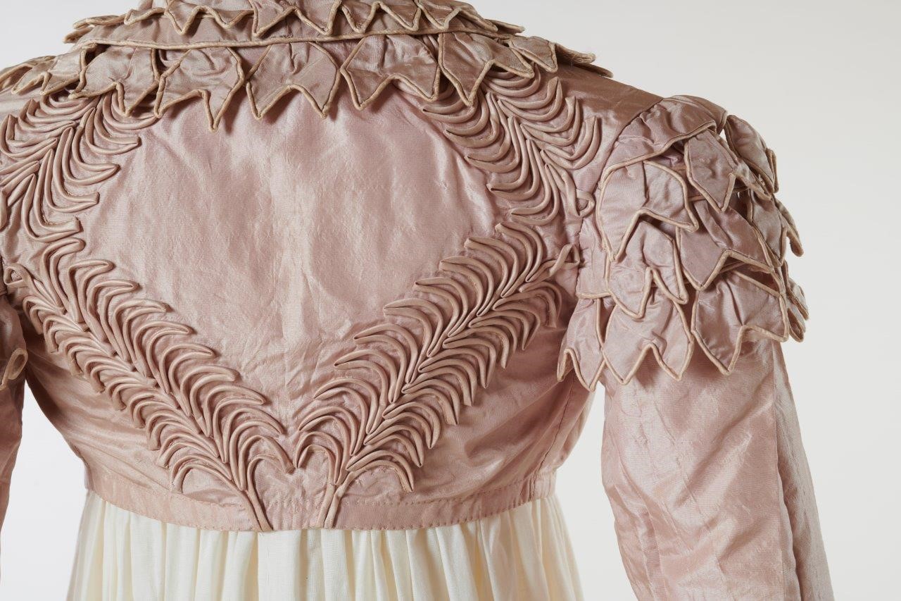 Silk ‘Spencer’ jacket, c.1815 – 1818. © The Olive Matthews Collection, Chertsey Museum. Photo by John Chase Photography